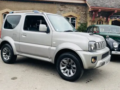 Used Suzuki Jimny SZ4 85 HP (62 kW) 2015 Silver SUV