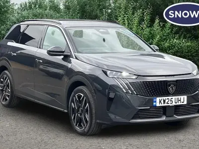 Używany Peugeot 5008 GTi 136 KM (100 kW) 2025 Szary SUV