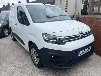 Used Citroën Berlingo 100 HP (73 kW) 2020 White MPV