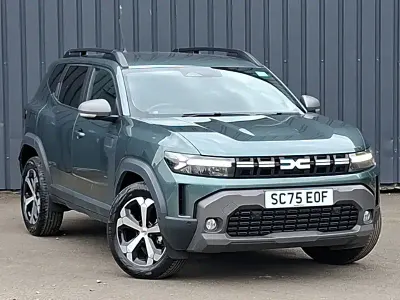 Used Dacia Duster Journey 140 HP (102 kW) 2025 Green Estate