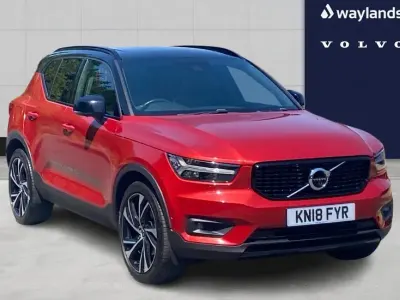 Used Volvo XC40 247 HP (181 kW) 2018 Red SUV