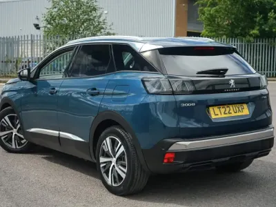 Used Peugeot 3008 Allure Premium 222 HP (163 kW) 2022 Blue SUV