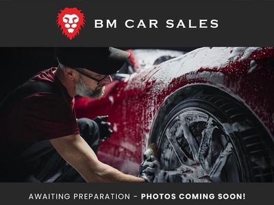 Used Ford Transit Custom 105 HP (77 kW) 2020 White Van