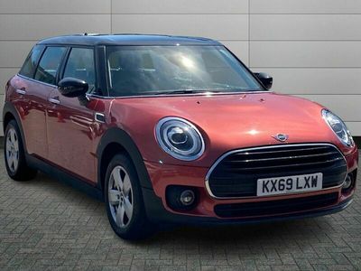 Used Mini Cooper Clubman Classic 136 HP (100 kW) 2019 Red Estate
