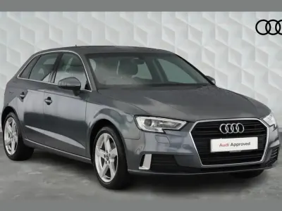 Usado Audi A3 Sport 150 CV (110 kW) 2019 Gris Berlina