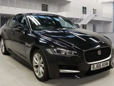 Used Jaguar XF R-Sport 180 HP (132 kW) 2016 Black Sedan