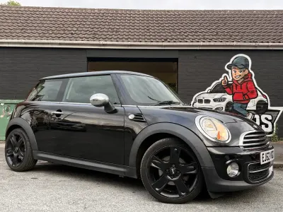 Used Mini Cooper D Hatch 110 HP (80 kW) 2012 Black Hatchback