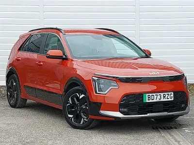 Gebraucht Kia e-Niro 147 kW (201 PS) 2024 Orange SUV