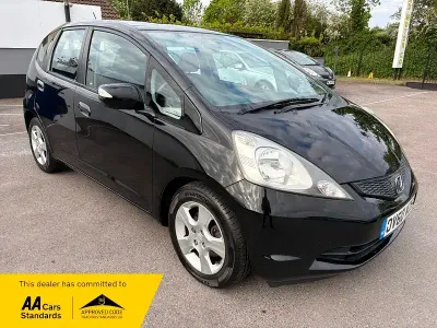 Second-hand Honda Jazz ES 100 CP (73 kW) 2010 Negru Hatchback