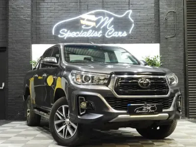 Used Toyota HiLux 150 HP (110 kW) 2019 Grey Pickup