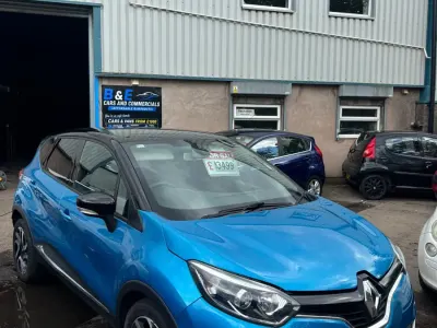Używany Renault Captur Dynamique 90 KM (66 kW) 2016 Niebieski SUV