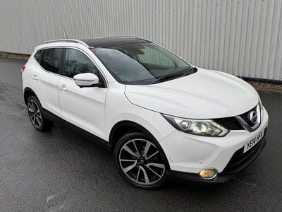 Used Nissan Qashqai Tekna 2014 White SUV