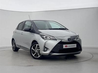 Silver Used 2020 Toyota Yaris Hybrid Hatchback | £14,898 (Good price)