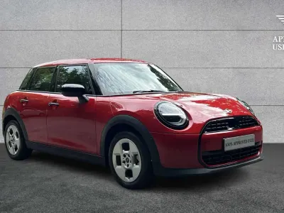Used Mini Cooper Hatch 113 kW (154 HP) 2025 Red Hatchback