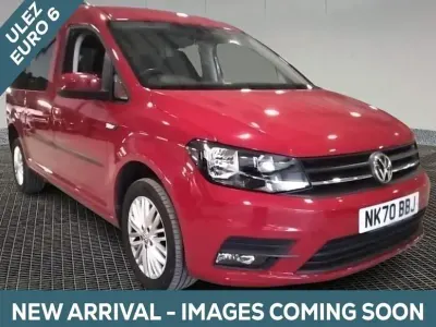 Used VW Caddy Maxi Life 122 HP (89 kW) 2021 Red MPV