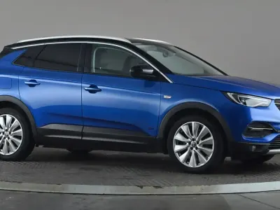 Second-hand Vauxhall Grandland X Ultimate 300 CP (220 kW) 2020 Albastru SUV