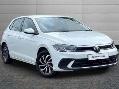 Used VW Polo Life 80 HP (58 kW) 2023 White Hatchback