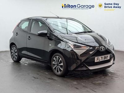 Used Toyota Aygo X-play 72 HP (52 kW) 2021 Black Hatchback