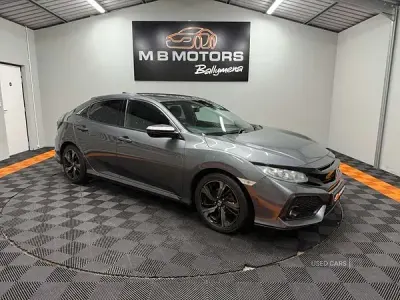 Używany Honda Civic SR 129 KM (94 kW) 2017 Szary Hatchback