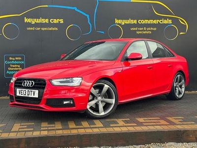 Usado Audi A4 Black Edition 150 HP (110 kW) 2013 Vermelho Sedan
