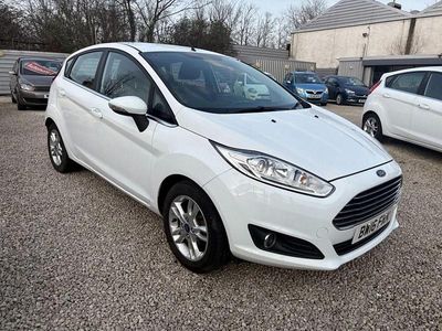 Used Ford Fiesta Zetec 2016 White Hatchback