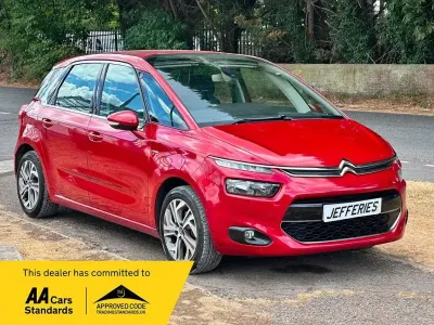 Used Citroën C4 Picasso Exclusive 2016 Red MPV