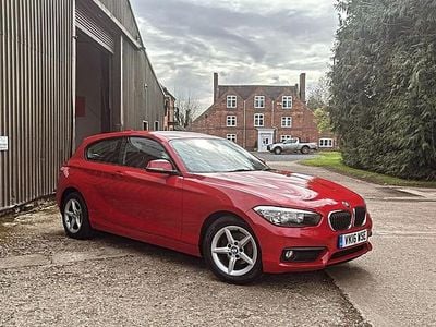 Used BMW 118 Basis 2016 Red Hatchback