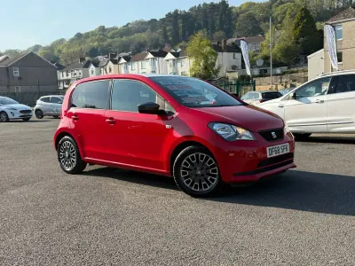 Begagnad Seat Mii Design 60 HK (44 kW) 2019 Röd Halvkombi
