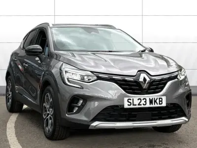 Usado Renault Captur Techno 145 CV (106 kW) 2023 Gris SUV