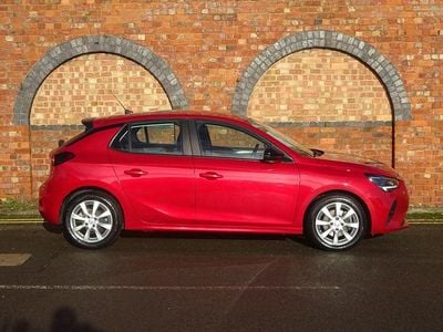 Second-hand Vauxhall Corsa Design Edition 100 CP (73 kW) 2023 Roșu Hatchback