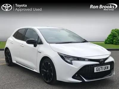 Used Toyota Corolla Sport 2021 White Hatchback