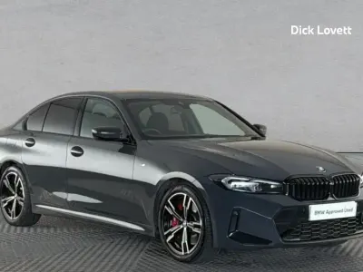 Usado BMW 320 M Sport 181 HP (133 kW) 2025 Cinzento Sedan