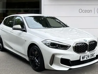 Usado BMW M135 Shadowline 302 HP (222 kW) 2024 Branco Citadino
