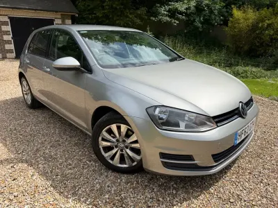 Używany VW Golf VII SE 105 KM (77 kW) 2013 Srebrny Hatchback