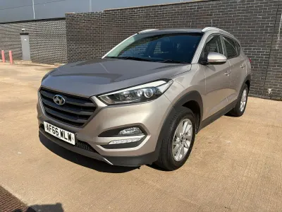 Used Hyundai Tucson SE 116 HP (85 kW) 2016 Beige SUV