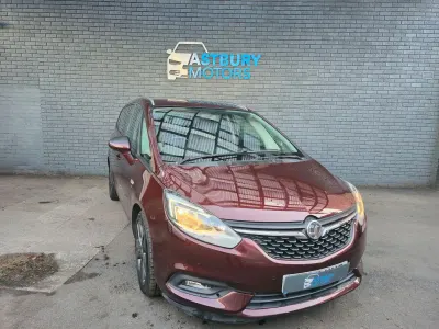 Usado Vauxhall Zafira Tourer SRi 140 HP (102 kW) 2018 Vermelho Monovolume