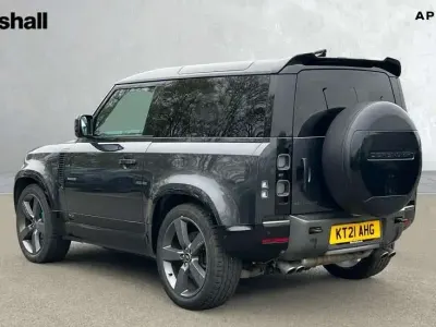 Usado Land Rover Defender 525 HP (386 kW) 2021 Cinzento SUV
