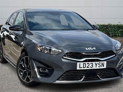 Usado Kia Ceed GT-Line 160 HP (117 kW) 2023 Cinzento Citadino