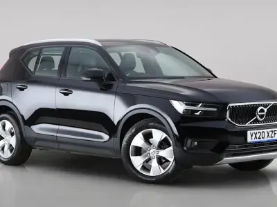 Used Volvo XC40 Momentum 163 HP (119 kW) 2020 Black SUV