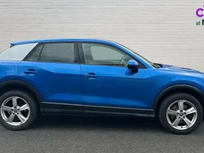 Begagnad Audi Q2 Sport 116 HK (85 kW) 2018 Blå SUV