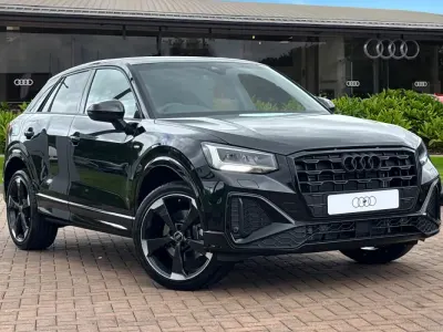 Nouă Audi Q2 Black Edition 190 CP (139 kW) 2026 Negru SUV