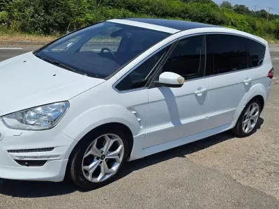 Used Ford S-MAX Titanium X 200 HP (147 kW) 2013 White MPV