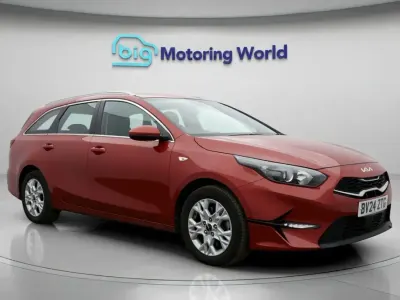 Second-hand Kia Ceed 2024 Roșu Hatchback