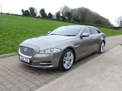 Jaguar XJ