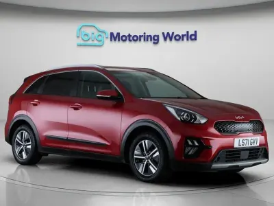 Used Kia Niro 139 HP (102 kW) 2021 Red SUV