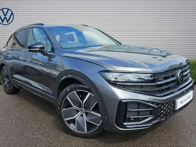 Usado VW Touareg Edition 281 HP (206 kW) 2026 Cinzento SUV