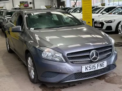 Begagnad Mercedes A180 SE 2015 Grå Halvkombi