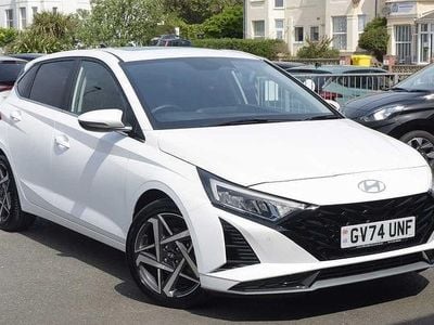 Used Hyundai i20 Ultimate 101 HP (74 kW) 2025 White Hatchback