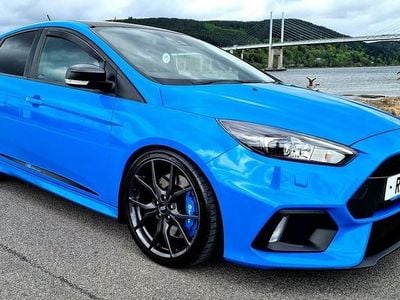 Used Ford Focus RS 350 HP (257 kW) 2018 Blue Hatchback