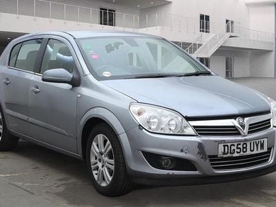 Used Vauxhall Astra Elite 2008 Silver Hatchback
